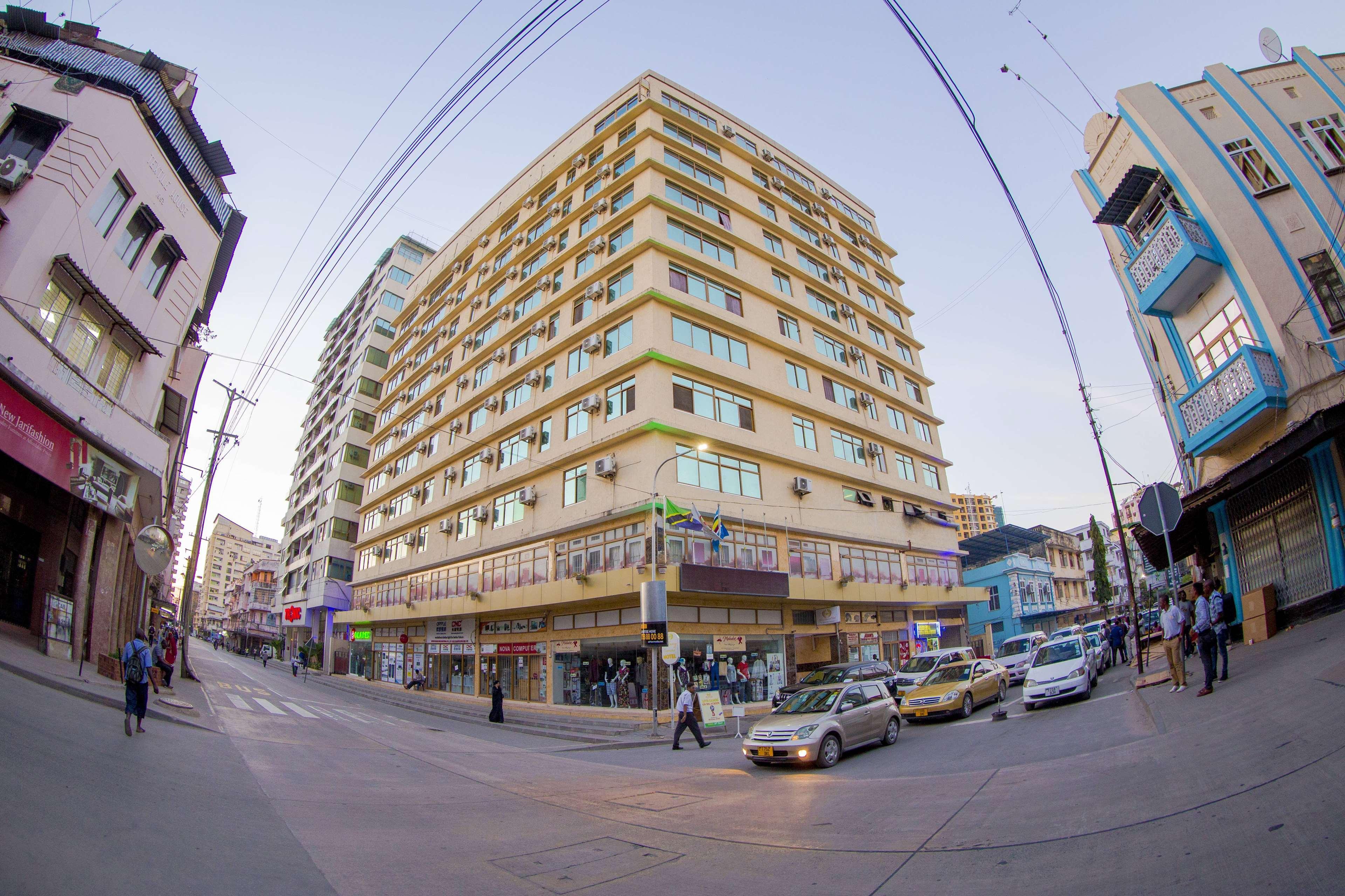 Tiffany Diamond Hotels Ltd - Indira Gandhi Street Daressalam Exterior foto