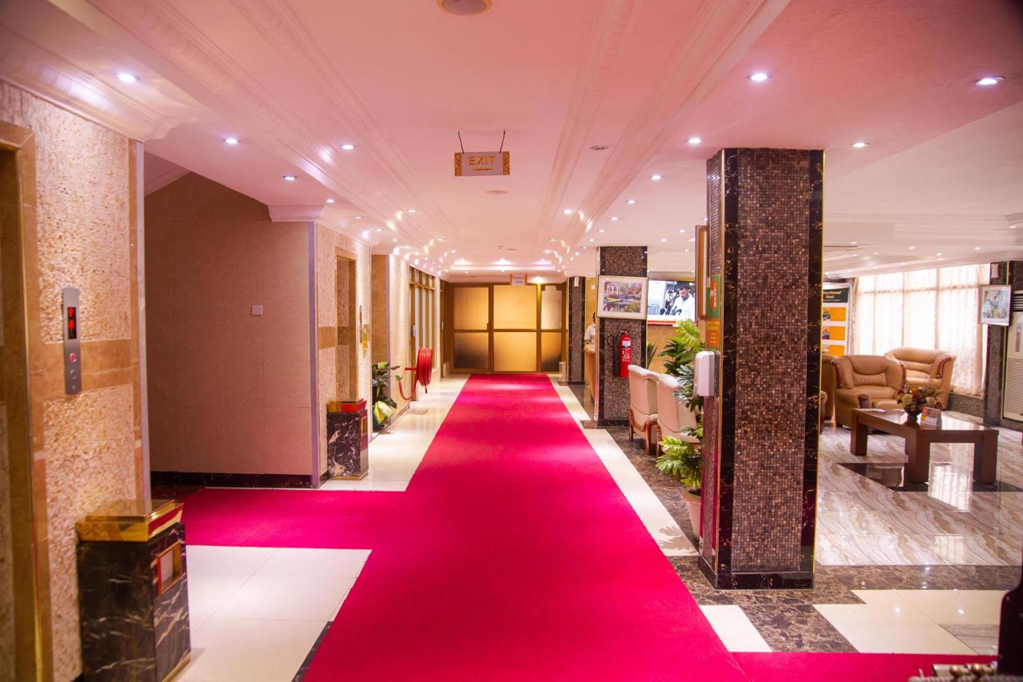Tiffany Diamond Hotels Ltd - Indira Gandhi Street Daressalam Exterior foto